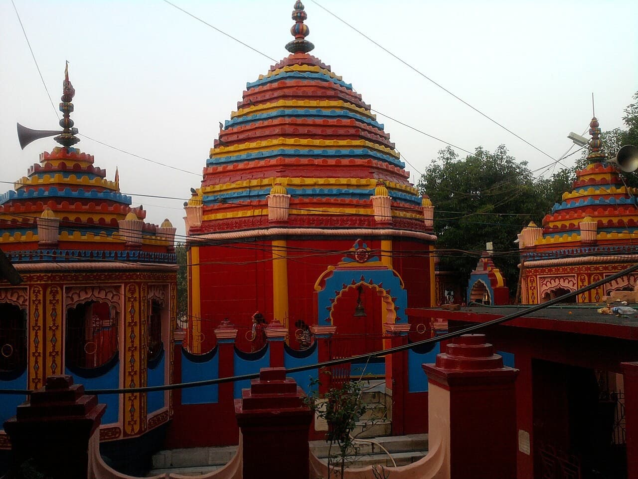 Rajrappa Bhairavi Ghat — river confluence bathing ghat with pilgrims at dawn, Ramgarh district, Jharkhand