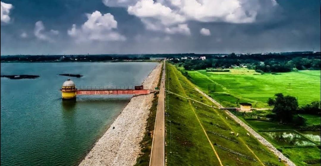 Dhurwa Dam reservoir — calm morning water with forested embankment, Ranchi, Jharkhand