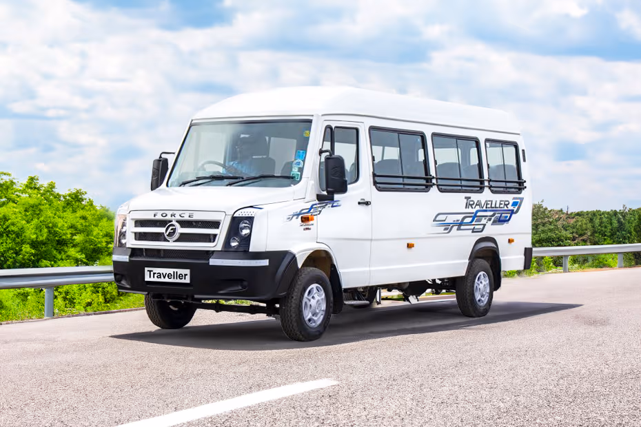 Traveller 25 Seater