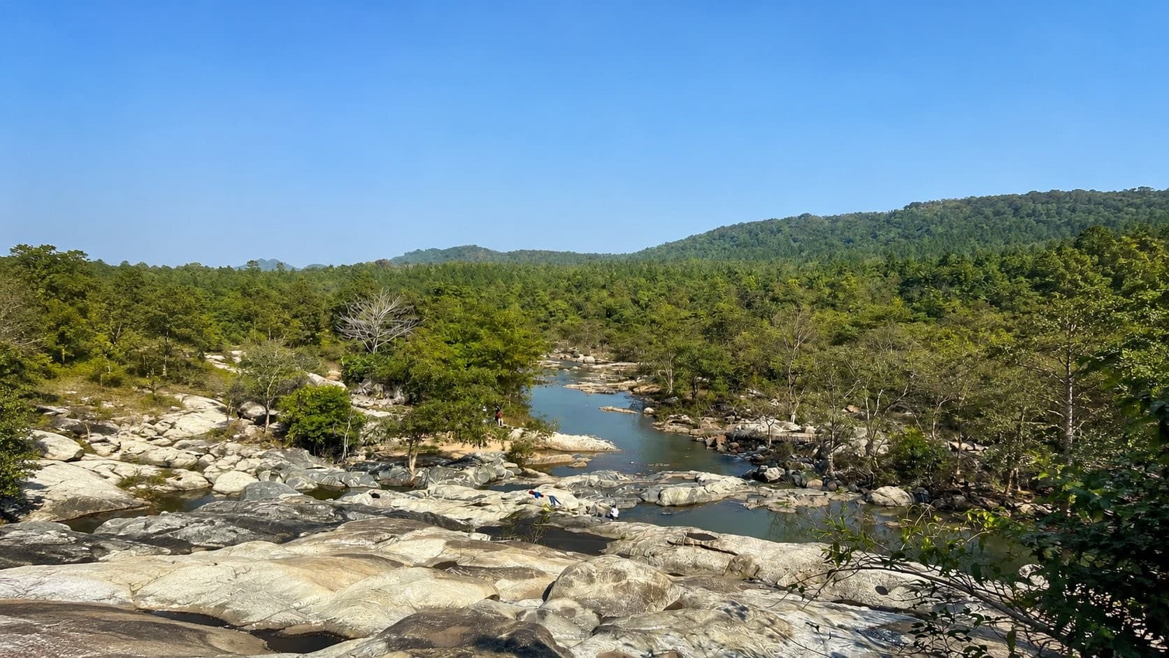 Hakigora Falls — forest waterfall on laterite escarpment near Saranda boundary, West Singhbhum, Jharkhand