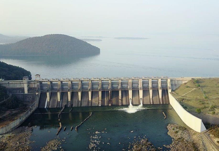 Chandil Dam reservoir — vast Subarnarekha backwaters with forested islands and hills, Saraikela-Kharsawan, Jharkhand